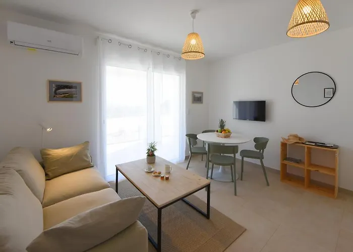 Marina Di Bravone 185 Vue Lejlighed Linguizzetta